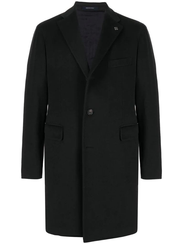 single breasted tailored coat
