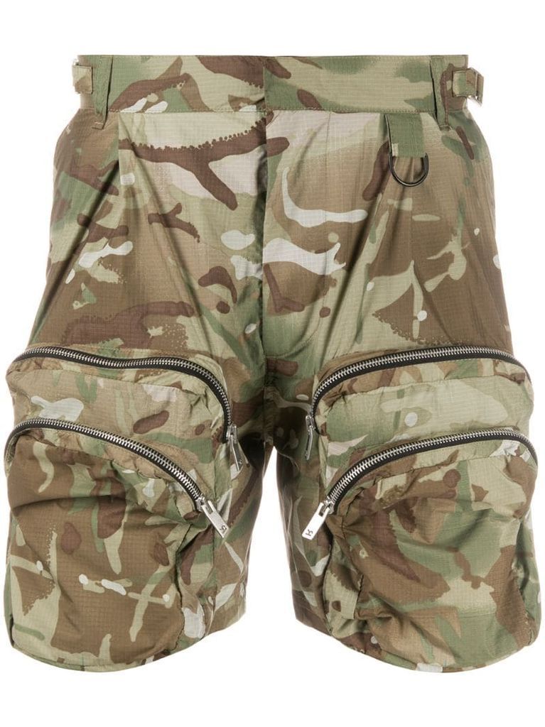 camouflage multi-pocket cargo shorts