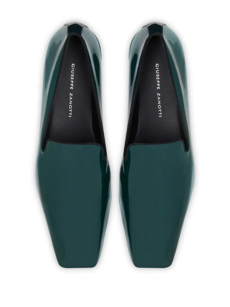 Elio patent-effect loafers