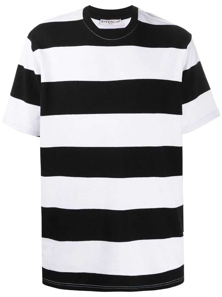 horizontal stripe T-shirt