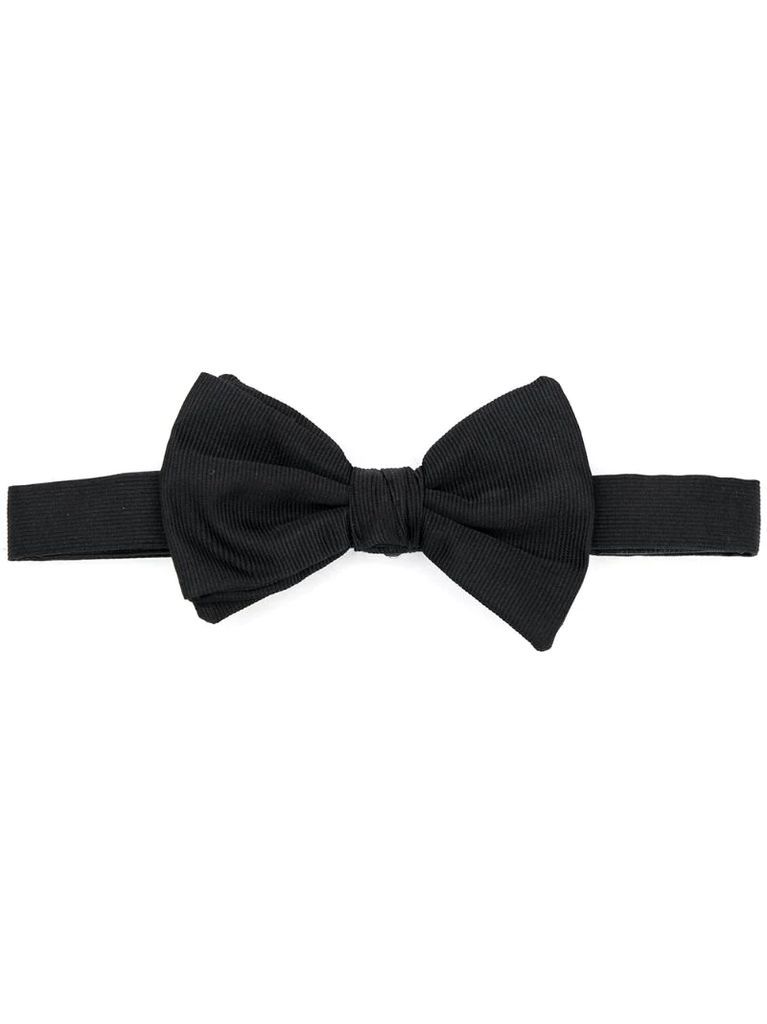 ribbed bow tie