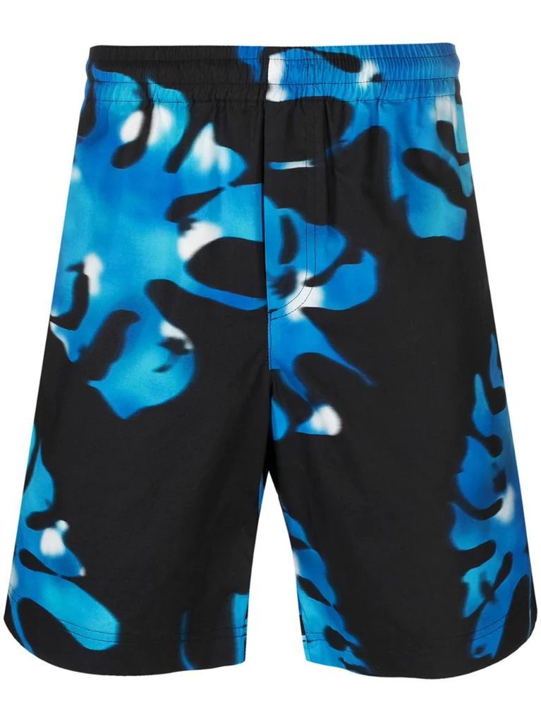 tie-dye print Bermuda shorts