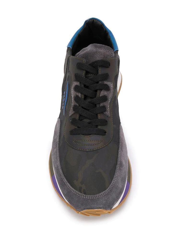 panelled camouflage-print sneakers