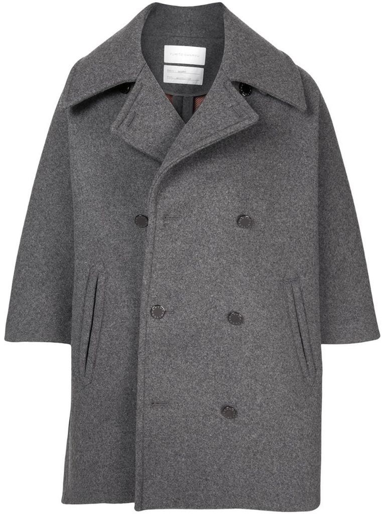 three-length sleeve fitted coat