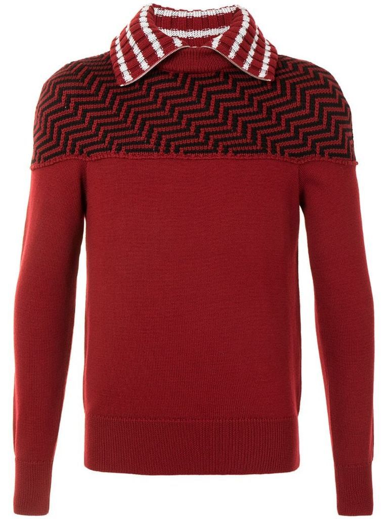 chevron-knit contrast-collar jumper