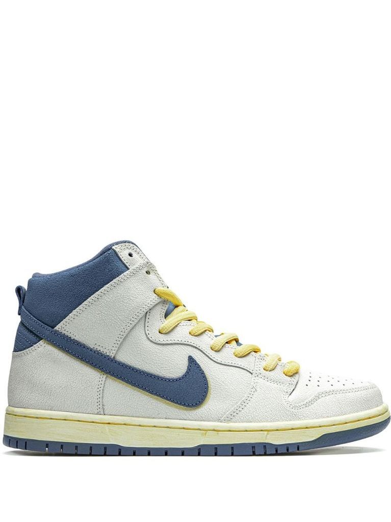 SB Dunk High Pro sneakers