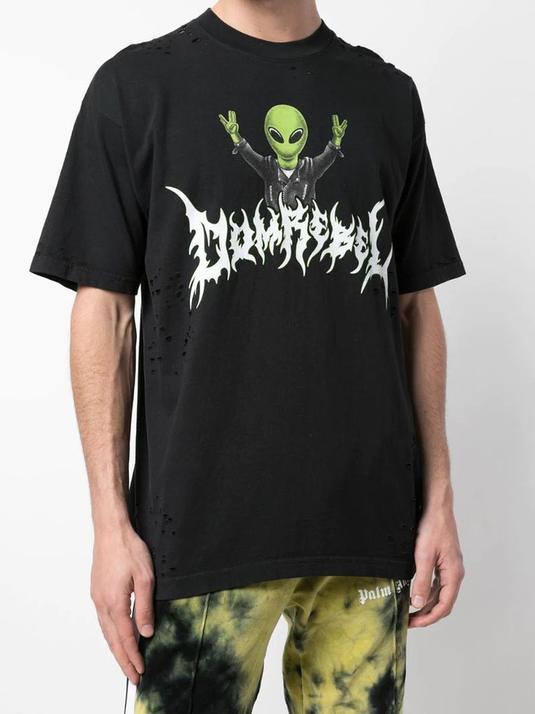 distressed alien print T-shirt