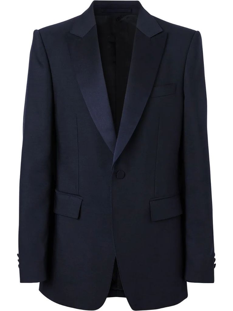 peak-lapel blazer jacket