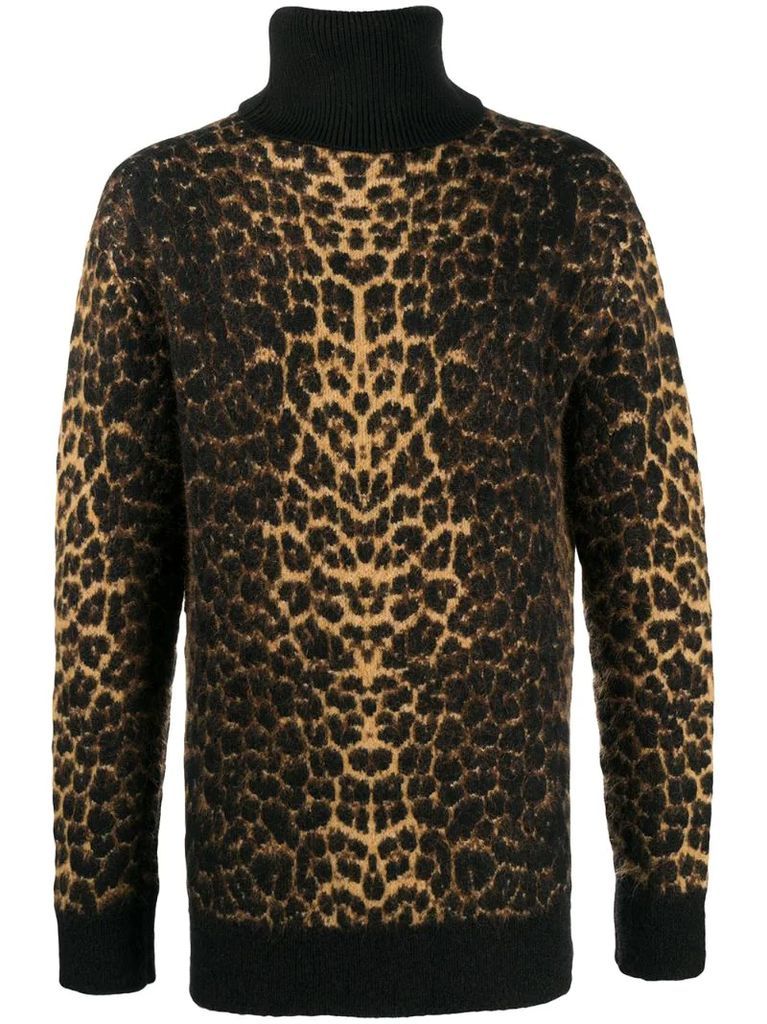 leopard-print roll-neck jumper