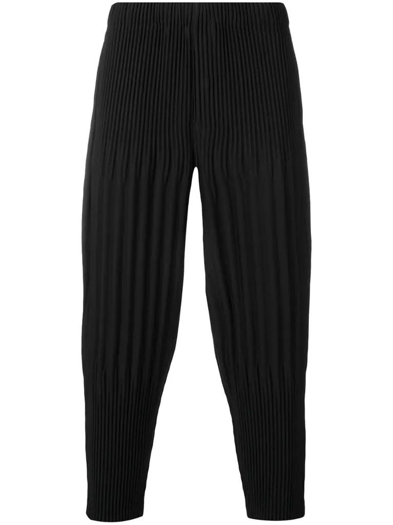 pleated drropped crotch trousers