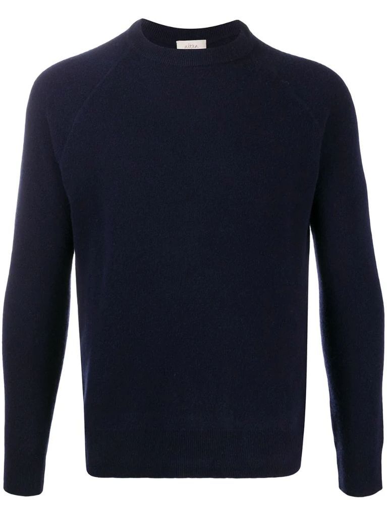 raglan sleeves crew neck jumper