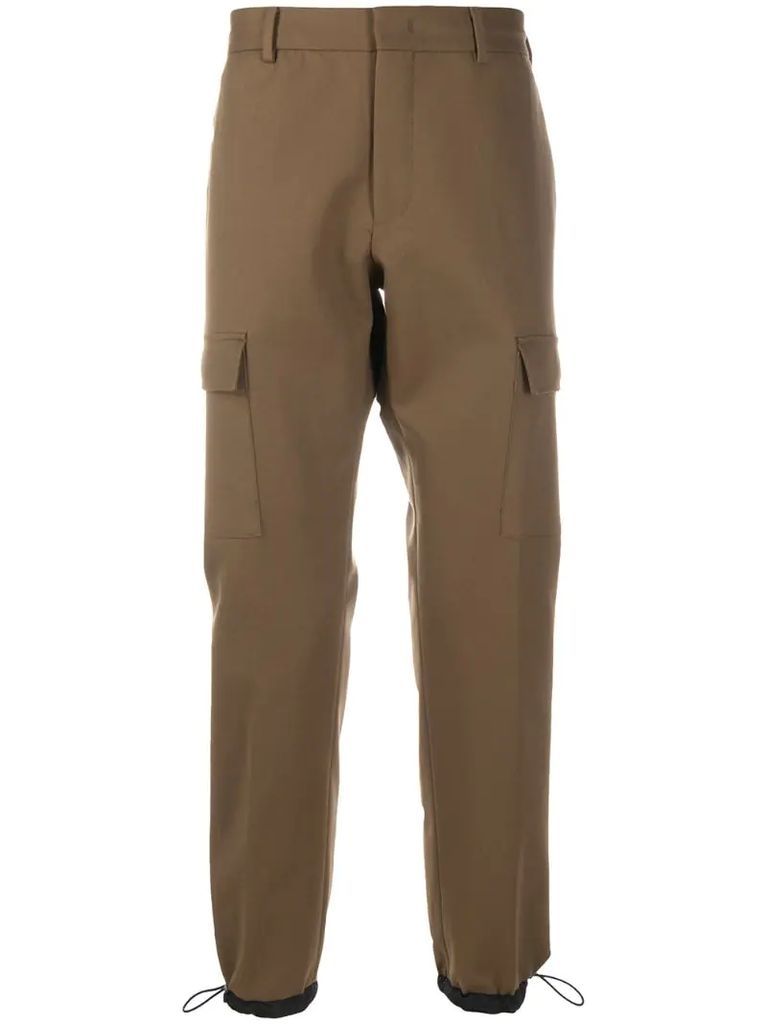 straight leg trousers with cargo pockets