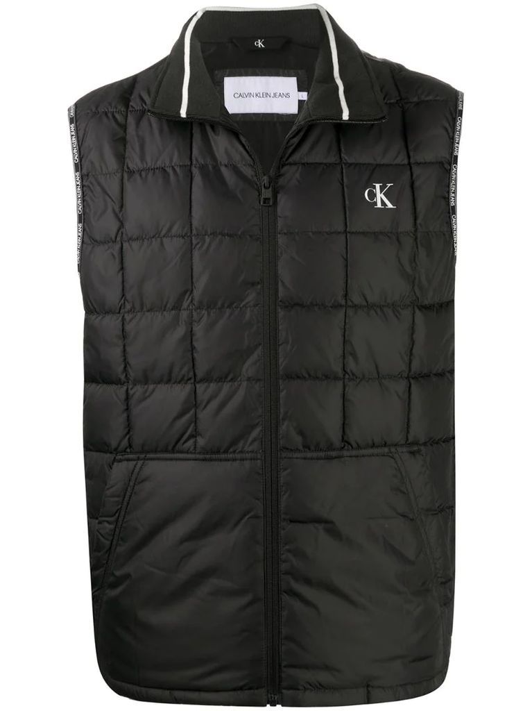 logo quilted gilet