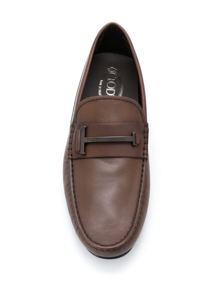 T logo plaque loafers
