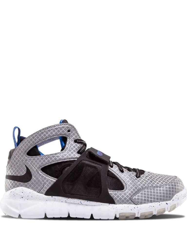 Huarache Free Shield Mega sneakers