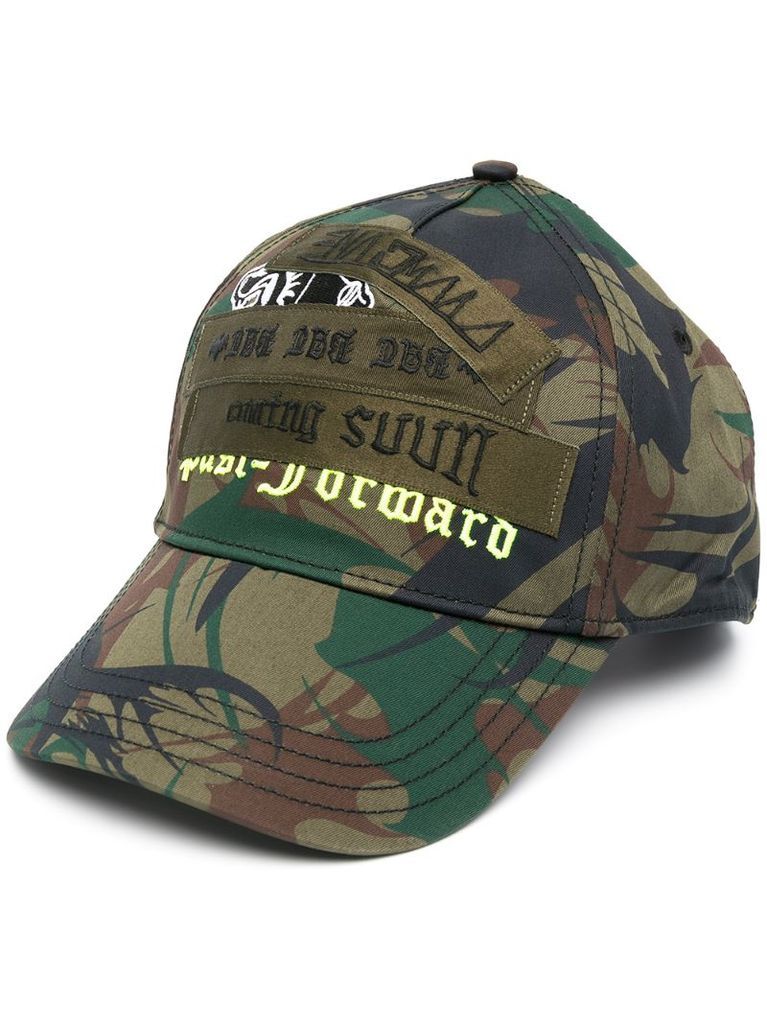 camouflage-pattern cap