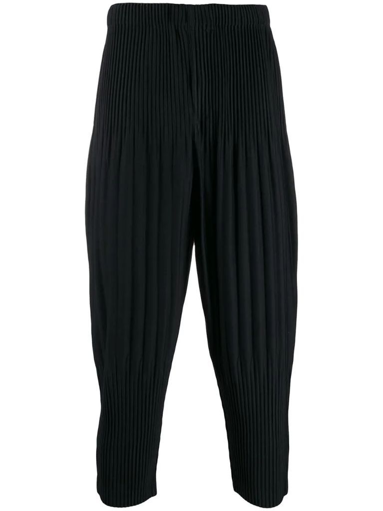 loose pleated trousers