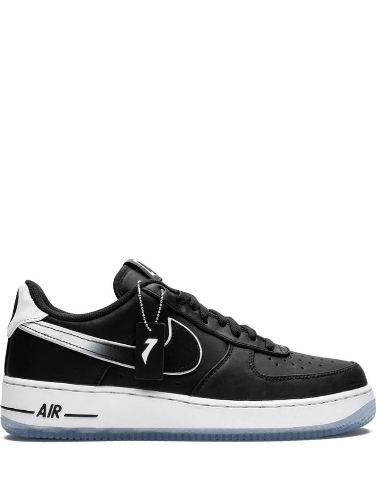 x Colin Kaepernick Air Force 1 '07 QS sneakers