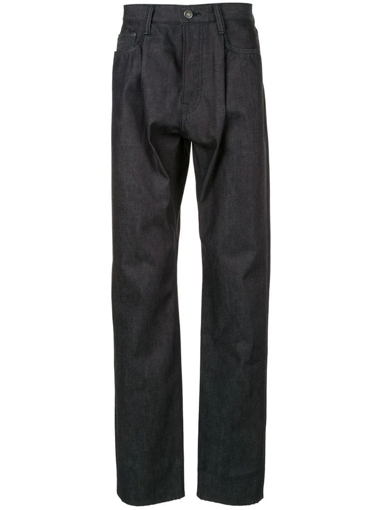 straight-cut trousers