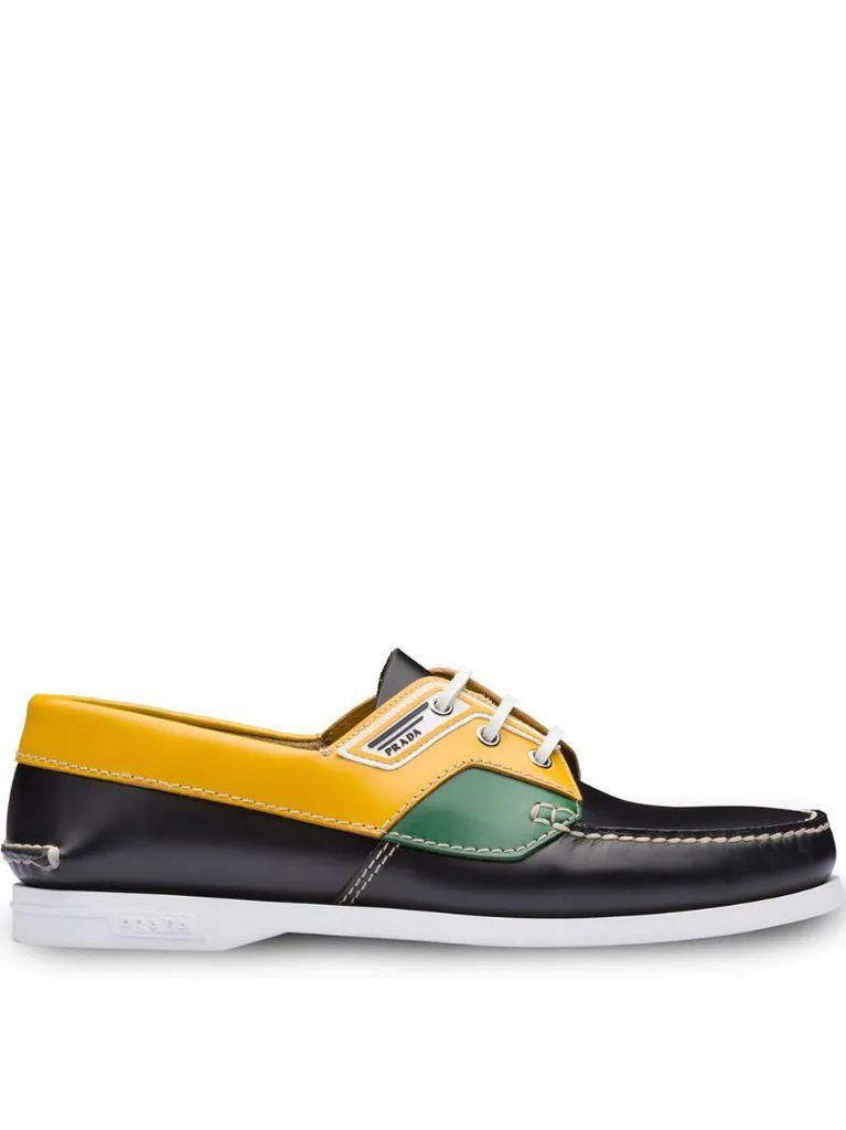 Brushed leather boat shoes
