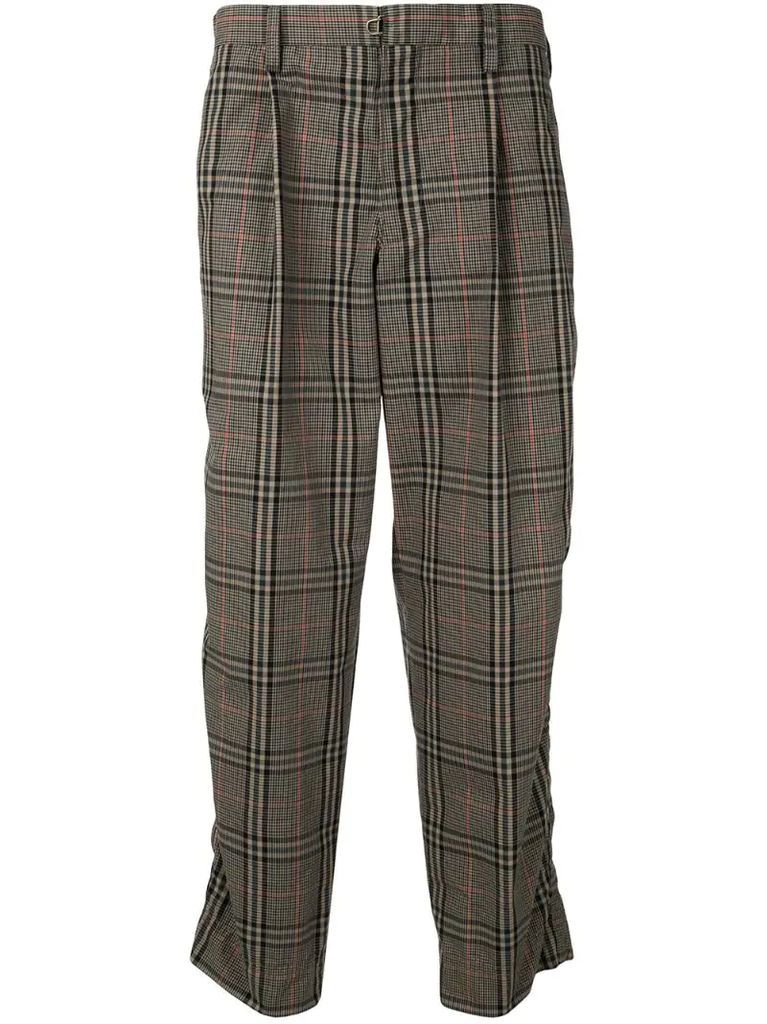 straight-leg check cropped trousers