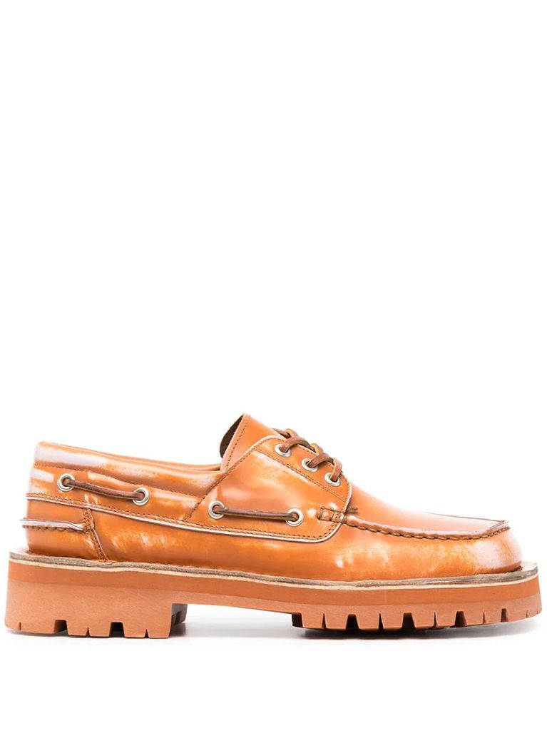 lace-up leather boat shoes