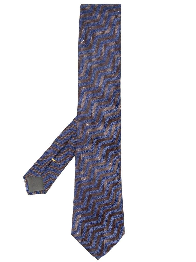 wavy-pattern pointed tie