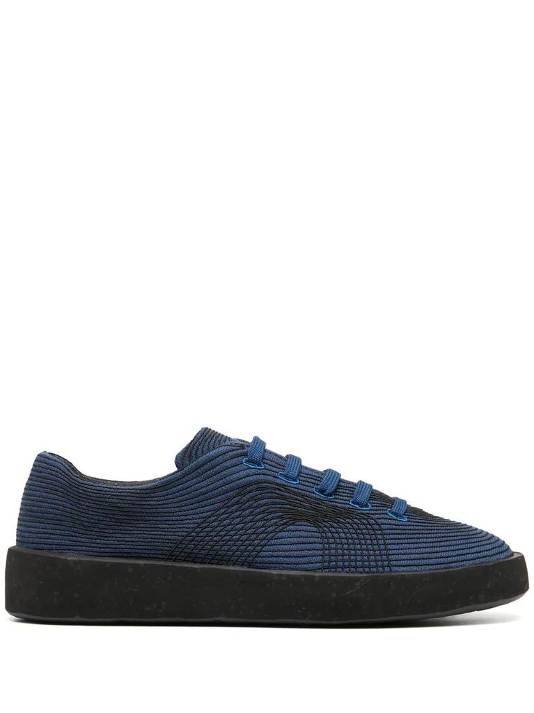 Courb contrast stitching sneakers