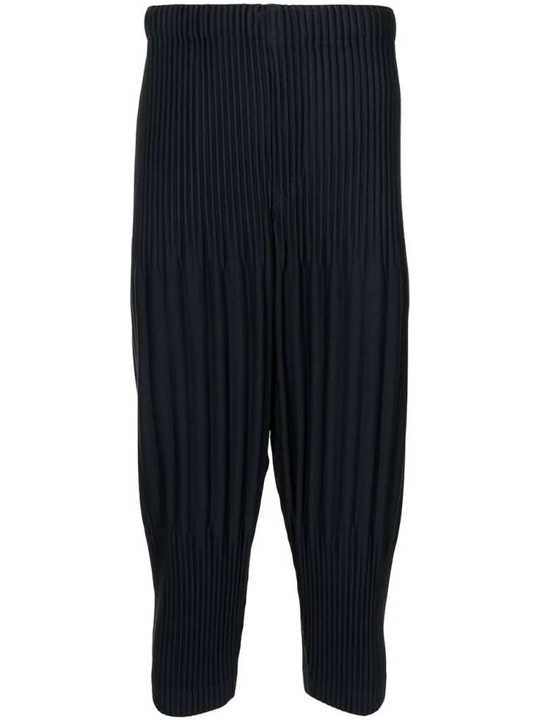 pleated tapered trousers