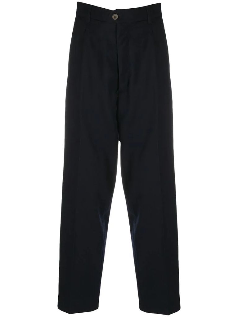pleat-front trousers
