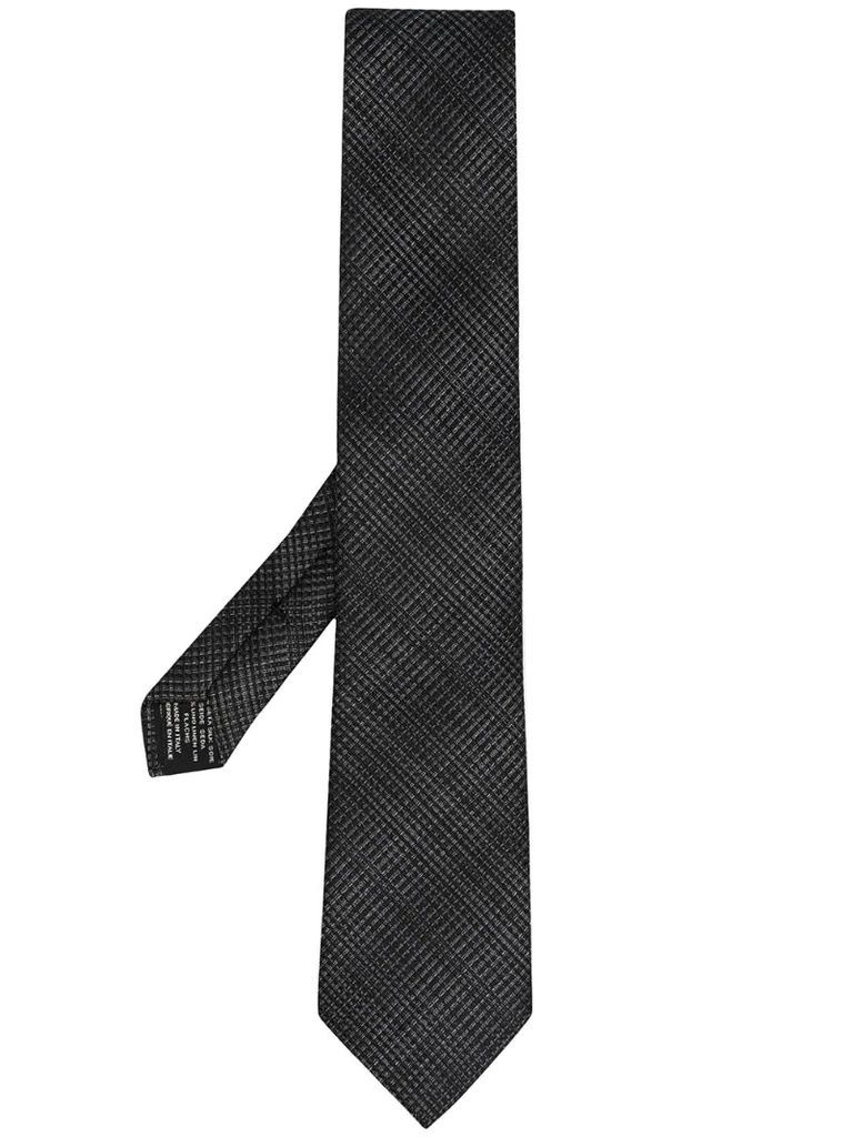 check-pattern pointed tie