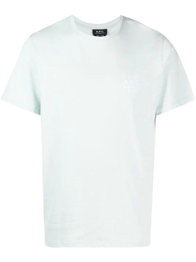 Item embroidered logo T-shirt