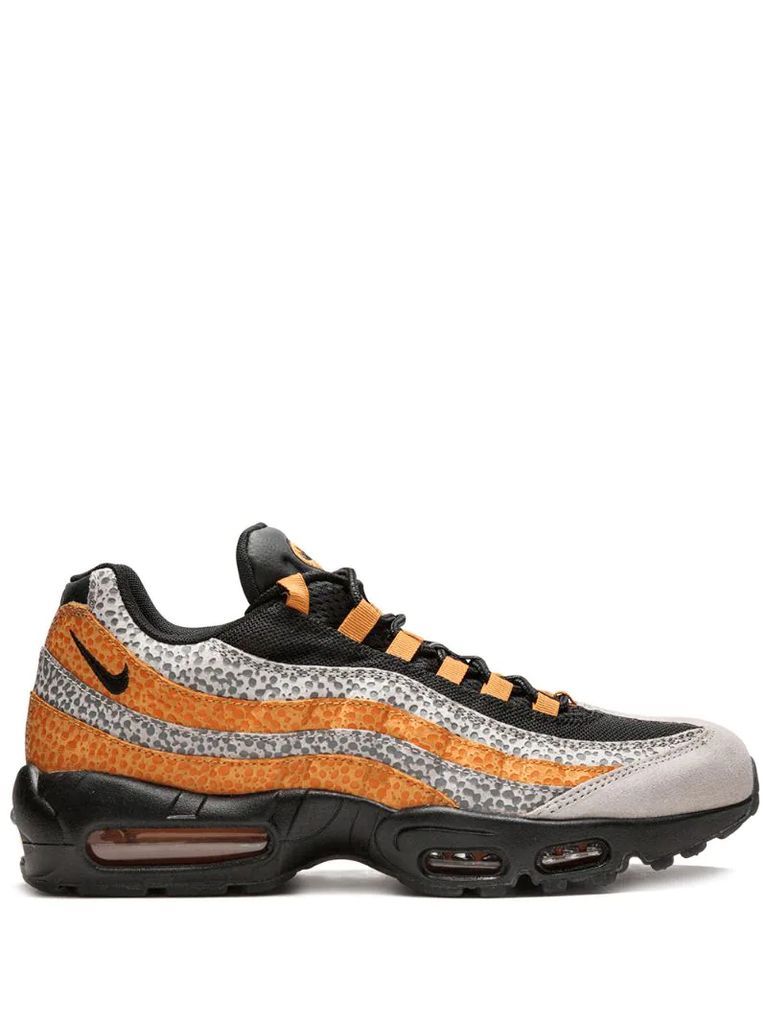 x size? Air Max 95 SE sneakers