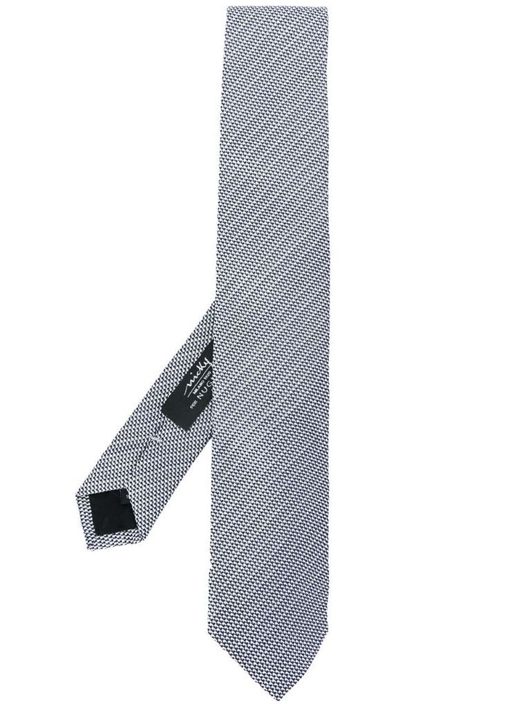 micro-textured tie