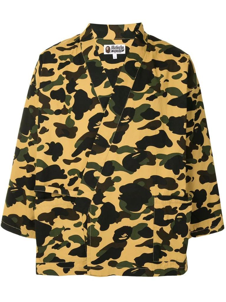 camouflage-print kimono shirt