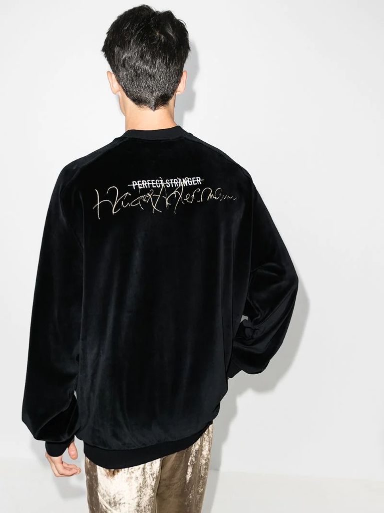 oversized embroidered velvet sweatshirt