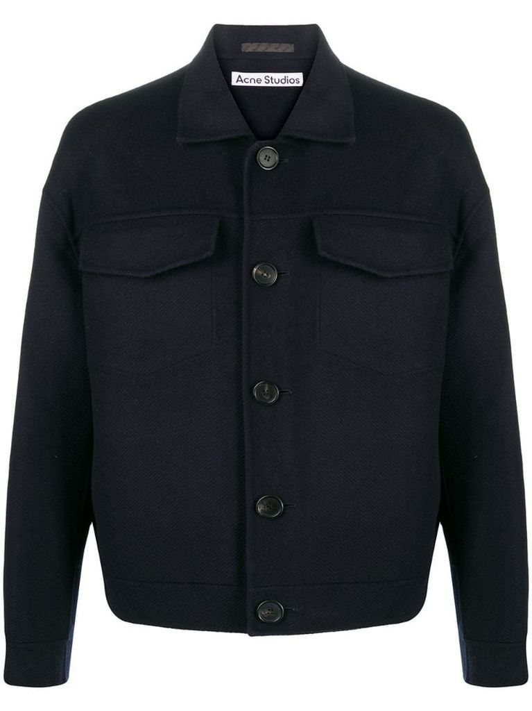 cropped buttoned jacket