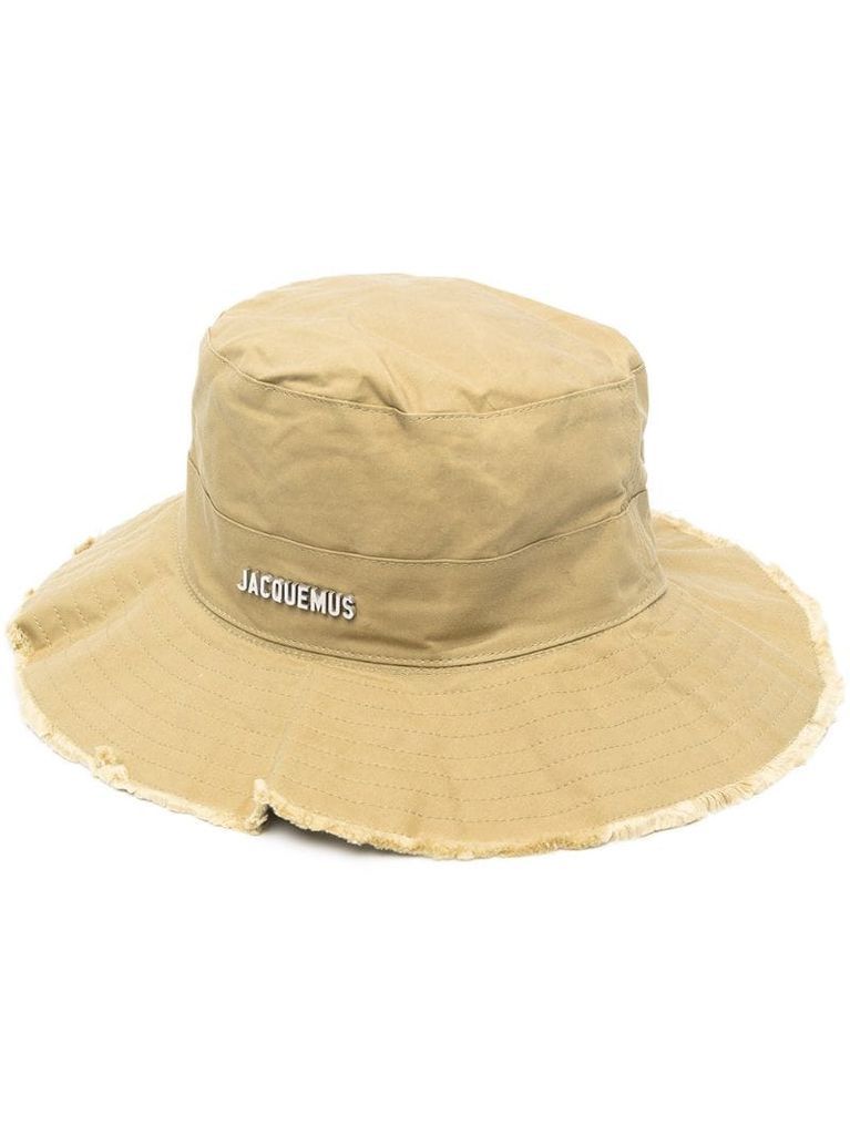 logo-plaque bucket hat