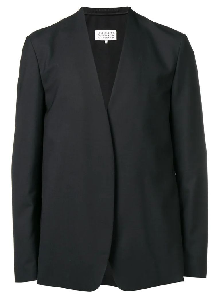 minimalist lightweight jacket