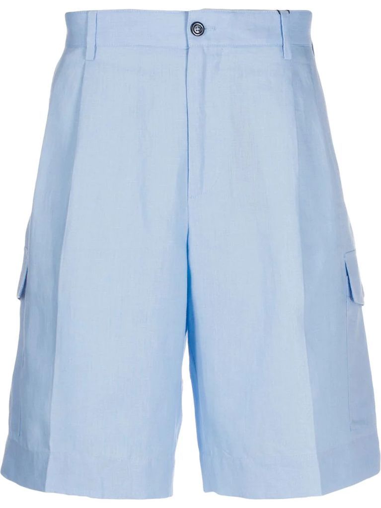 pleated bermuda shorts