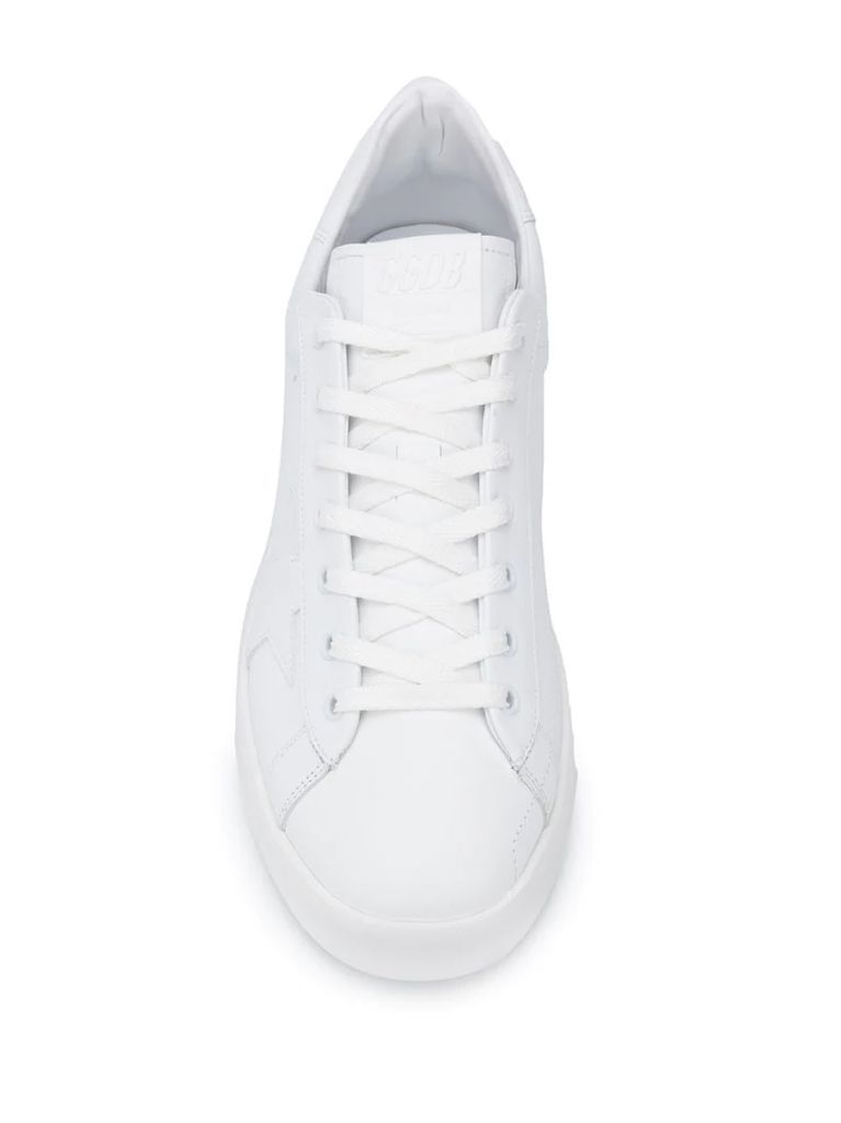 lace-up star trainers