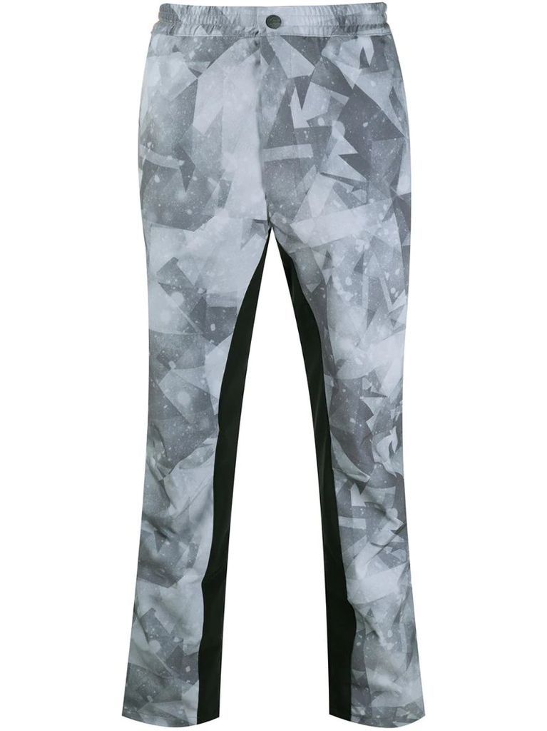 x Colman AGE geometric print trousers