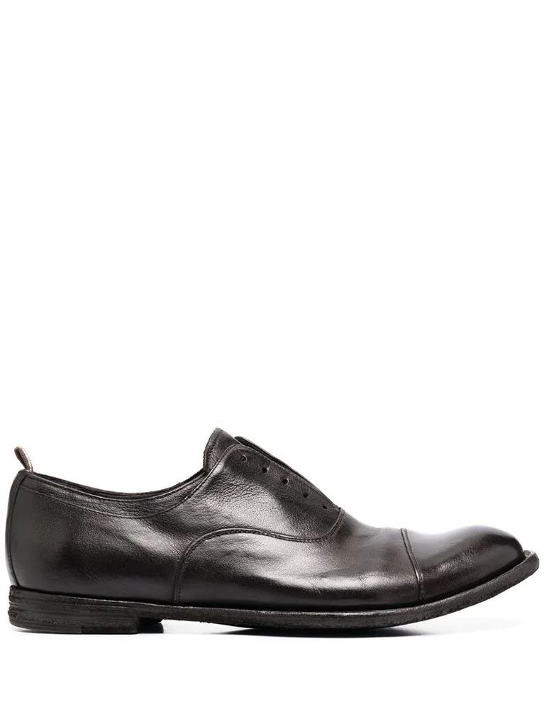 laceless Oxford shoes