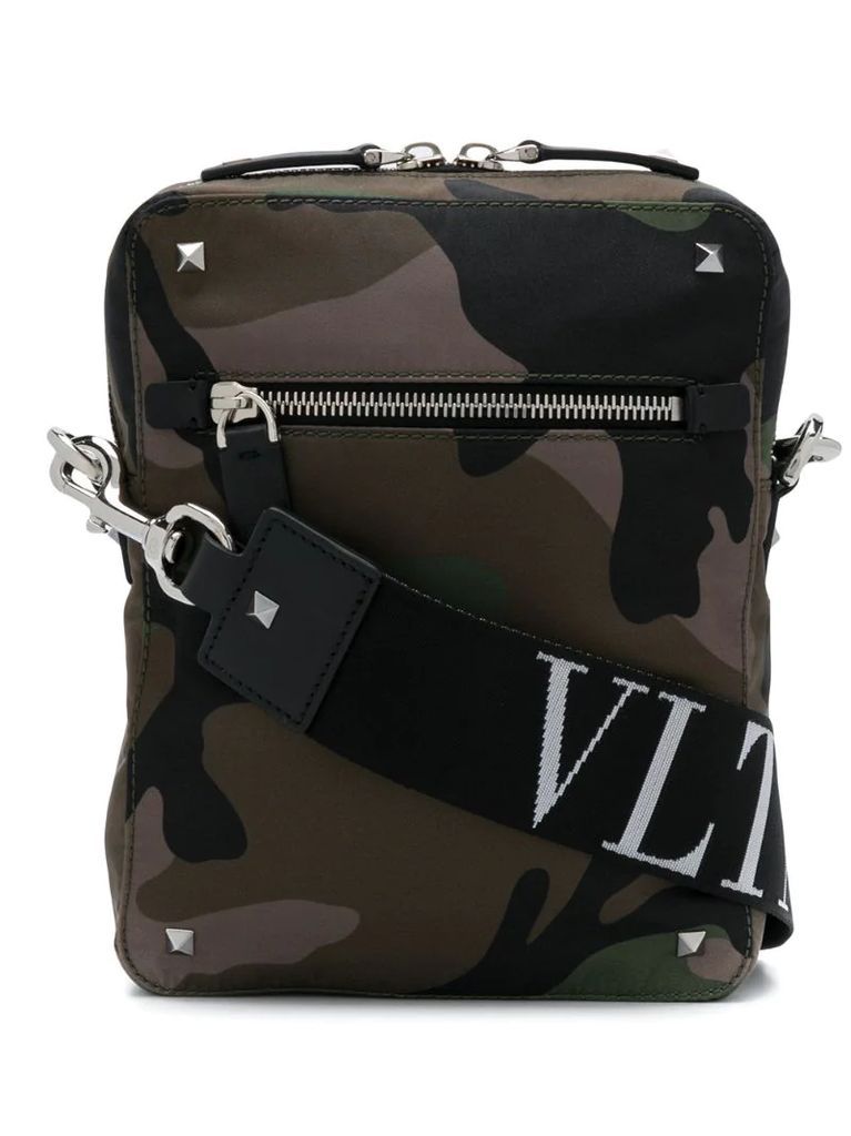 camouflage shoulder bag