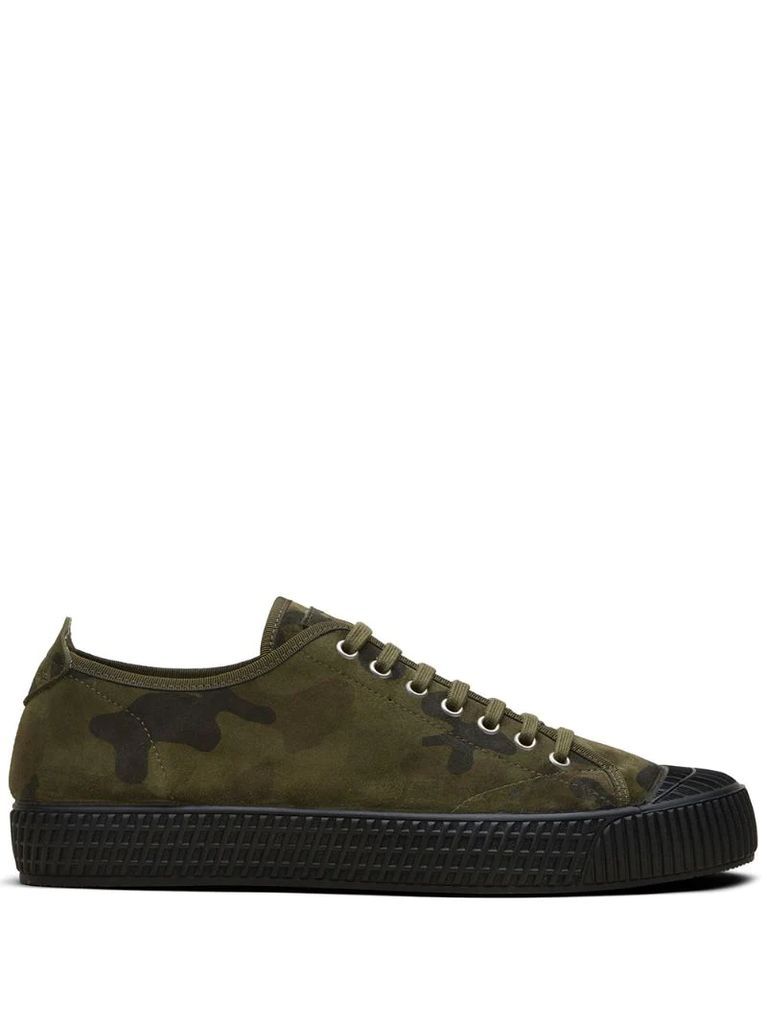 Kue camouflage-print sneakers