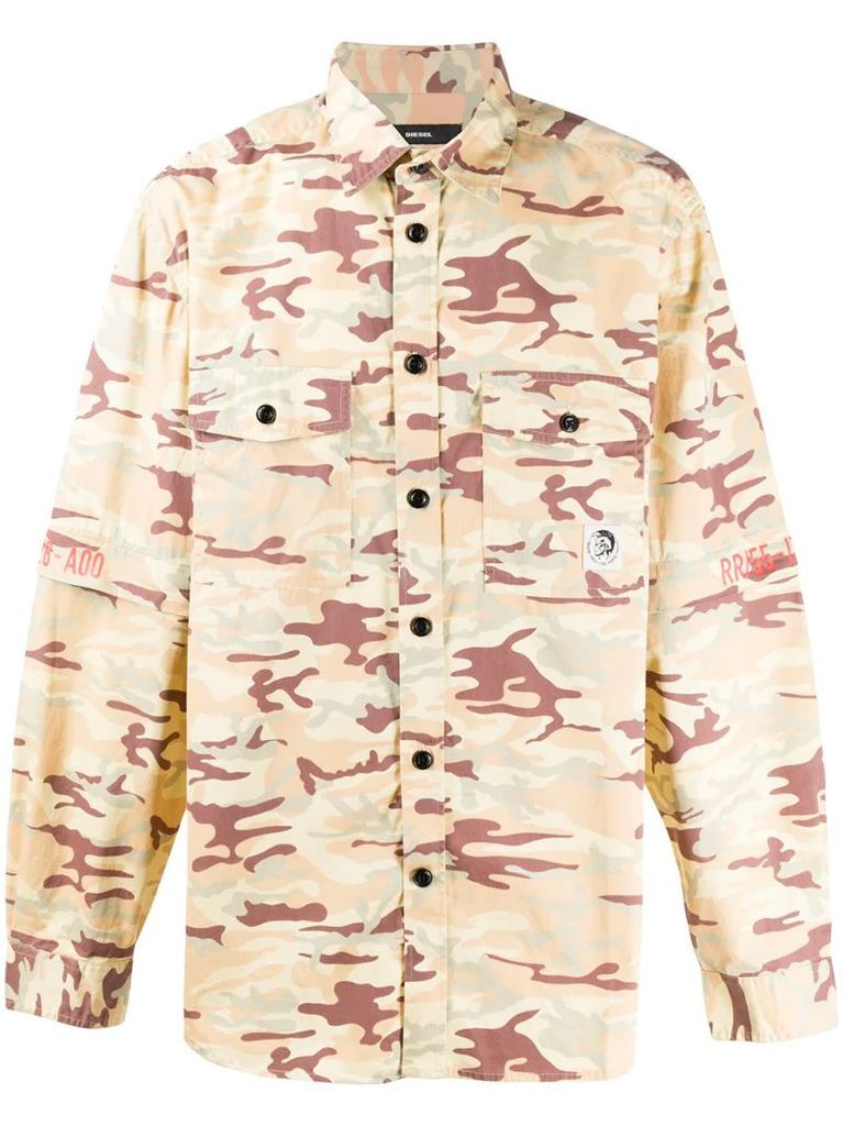 camouflage-print two-pocket overshirt