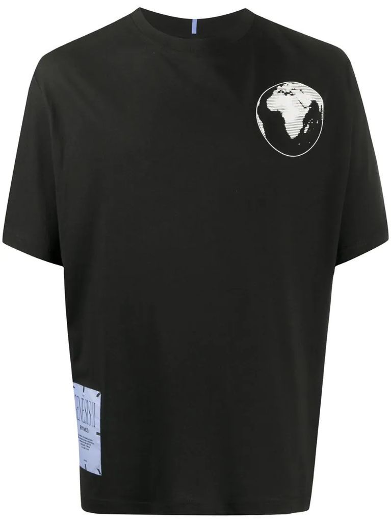 Earth print T-shirt