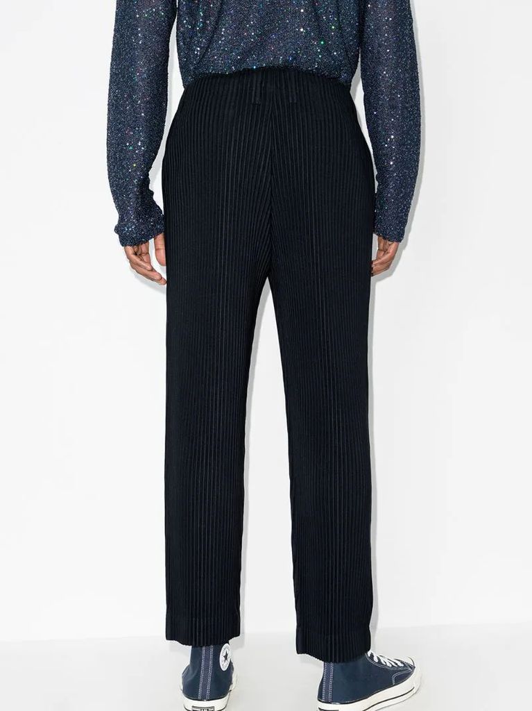 pleated-effect straight-leg trousers