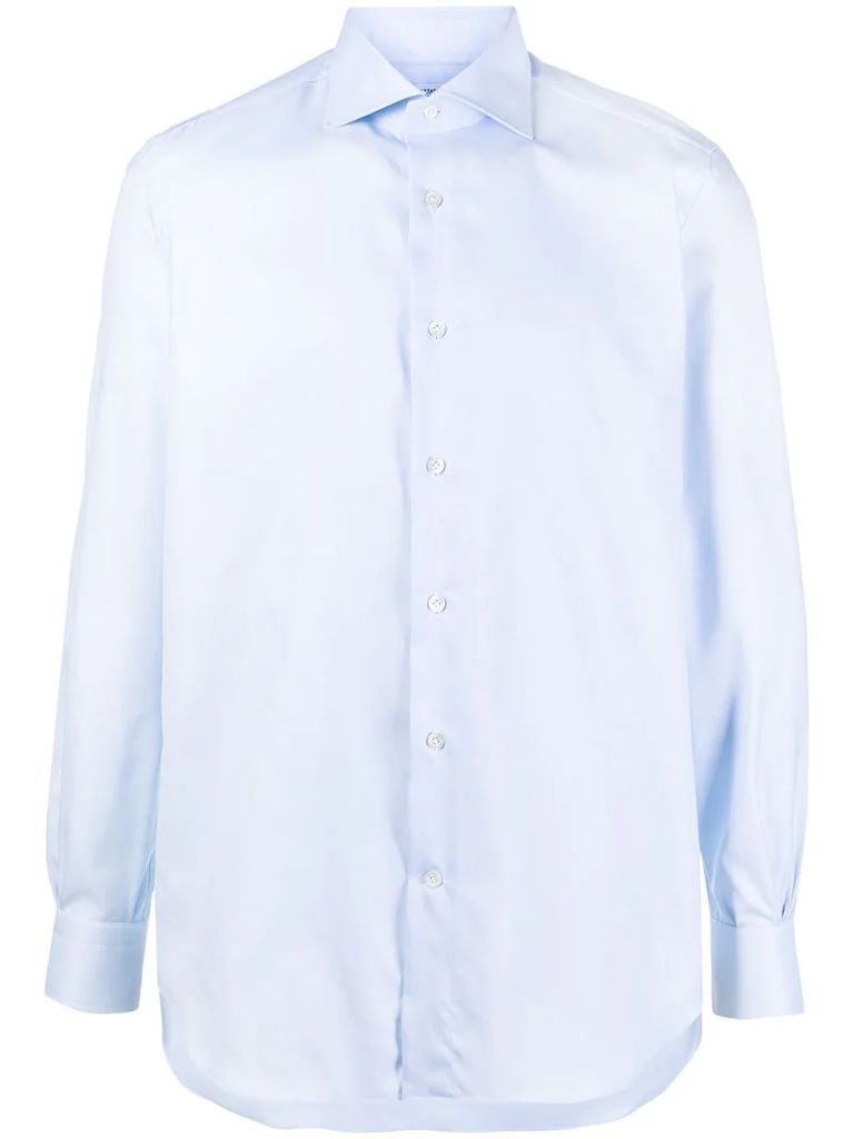classic collar buttoned shirt