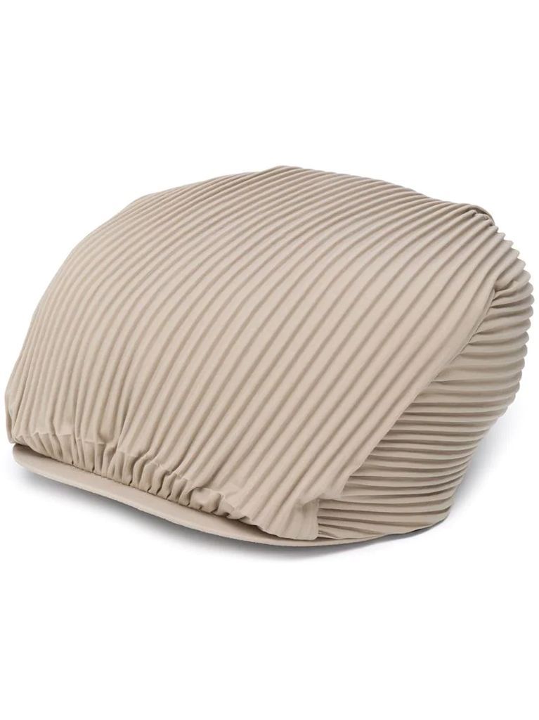 pleated design beret